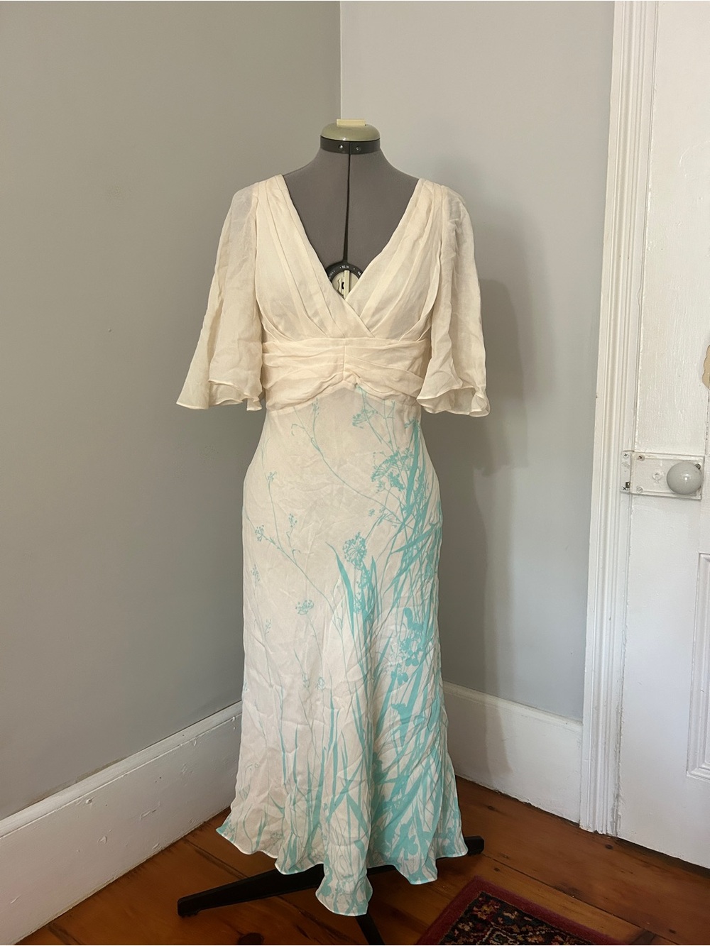 Catherine Malandrino Silk Ivory and Aqua Botanical grass V-Neck Dress